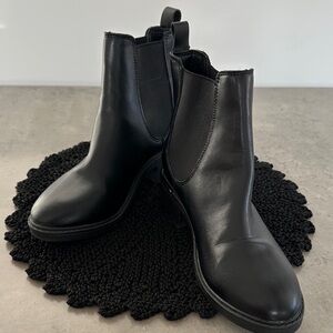 Gianni Fermani brand Sleek Black Leather Ankle Boots